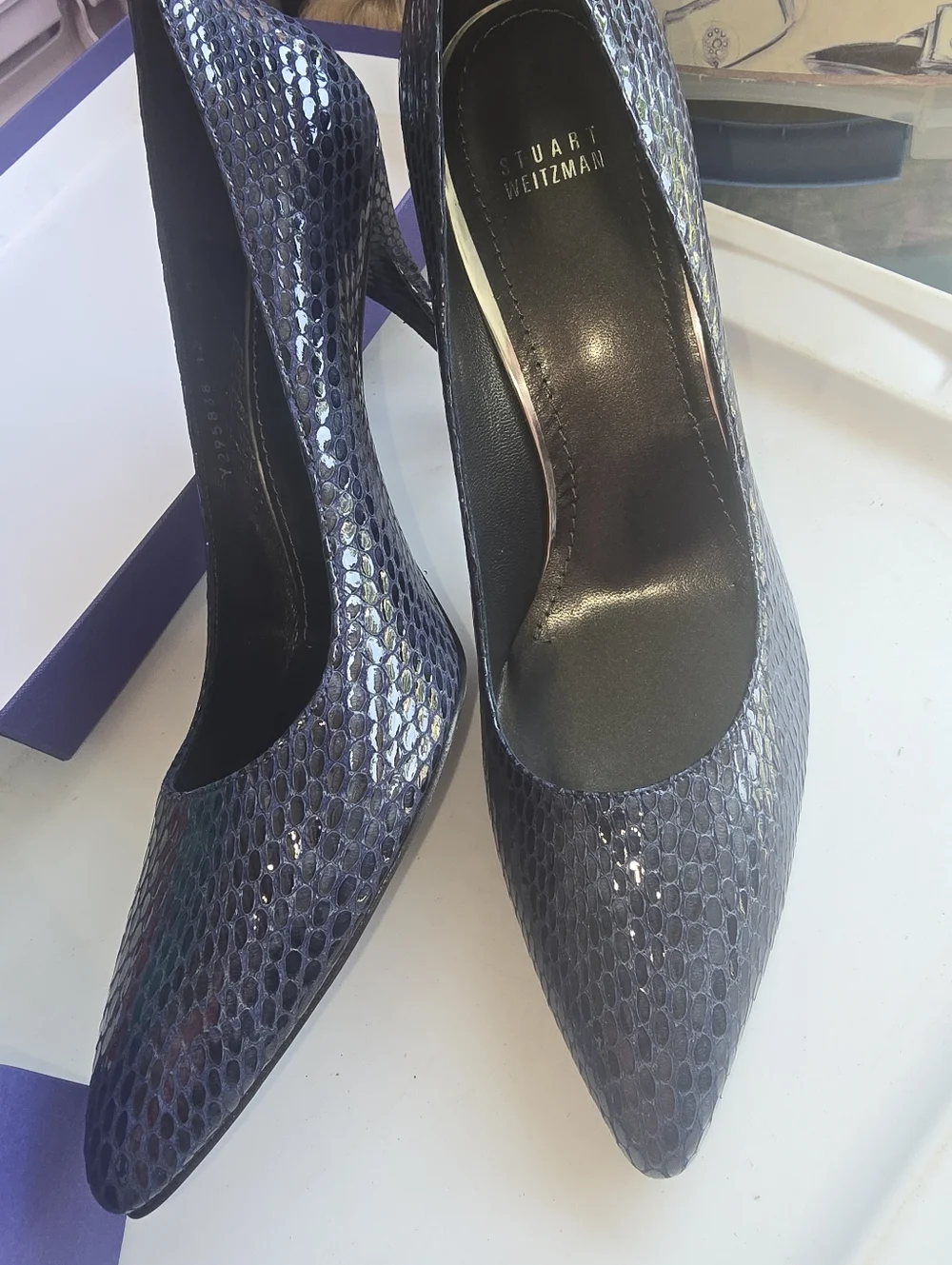 NEW Stuart Weitzman Snake Heels In Box - Picture 3 of 7